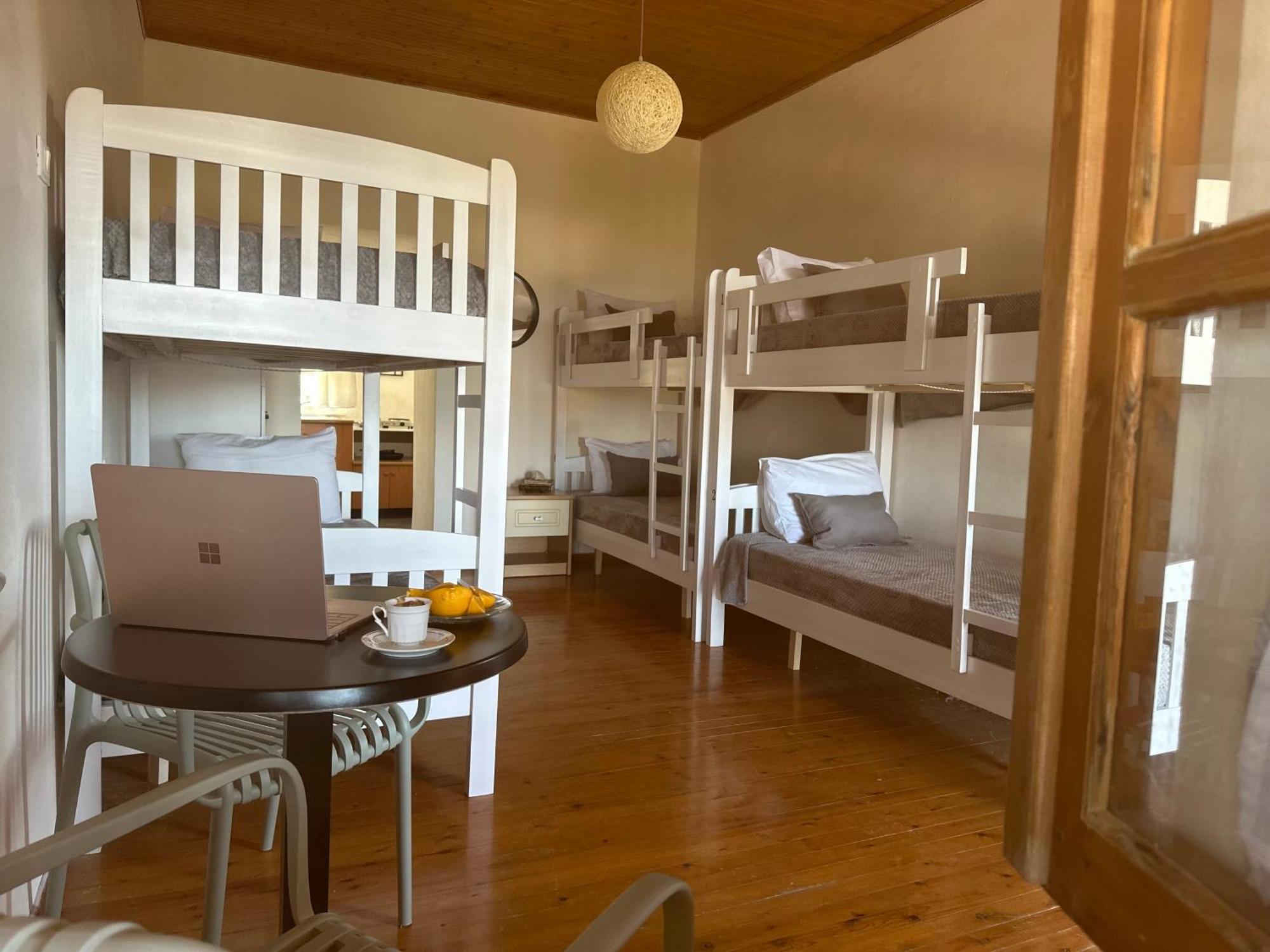 On The Hill - By Filikuri Hostel Himara